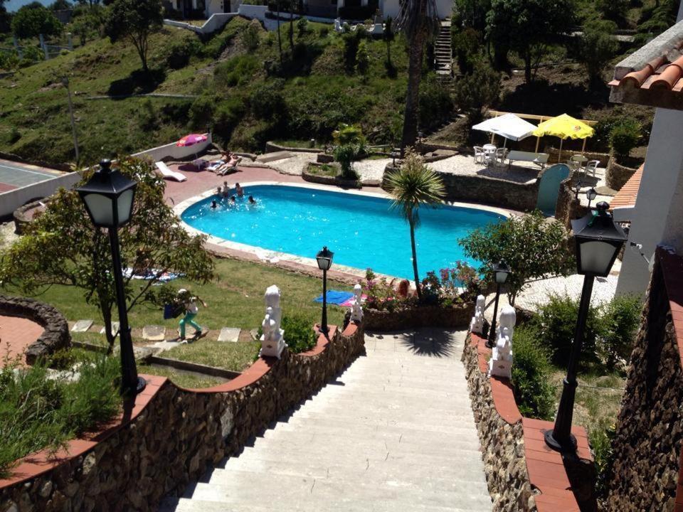 Apartamentos Turisticos Clube Vale Leao 菲盖拉-达福什 外观 照片