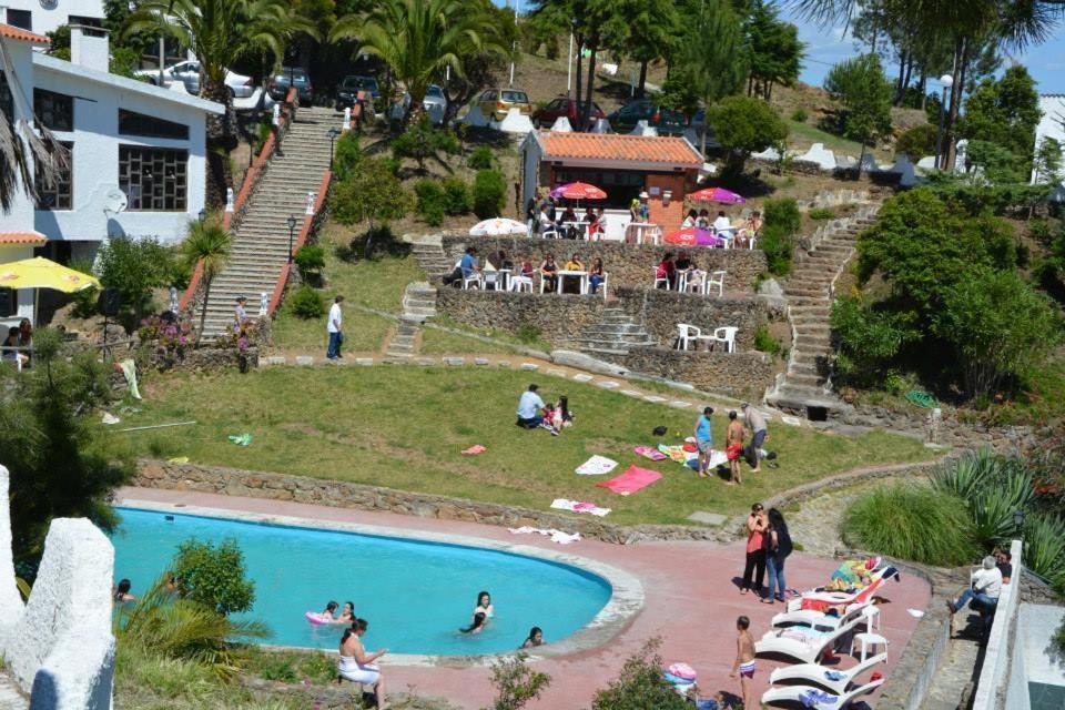 Apartamentos Turisticos Clube Vale Leao 菲盖拉-达福什 外观 照片