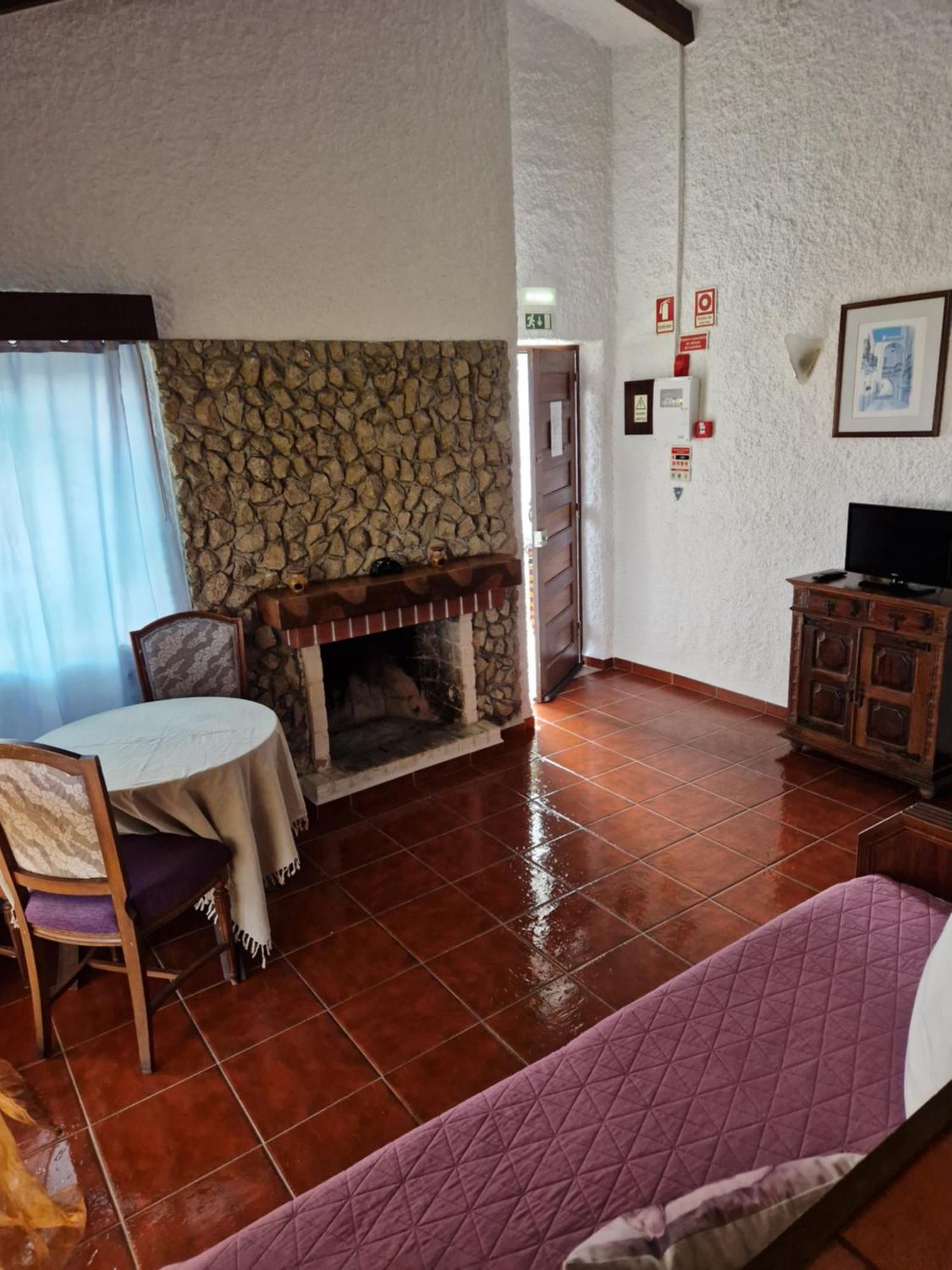 Apartamentos Turisticos Clube Vale Leao 菲盖拉-达福什 外观 照片