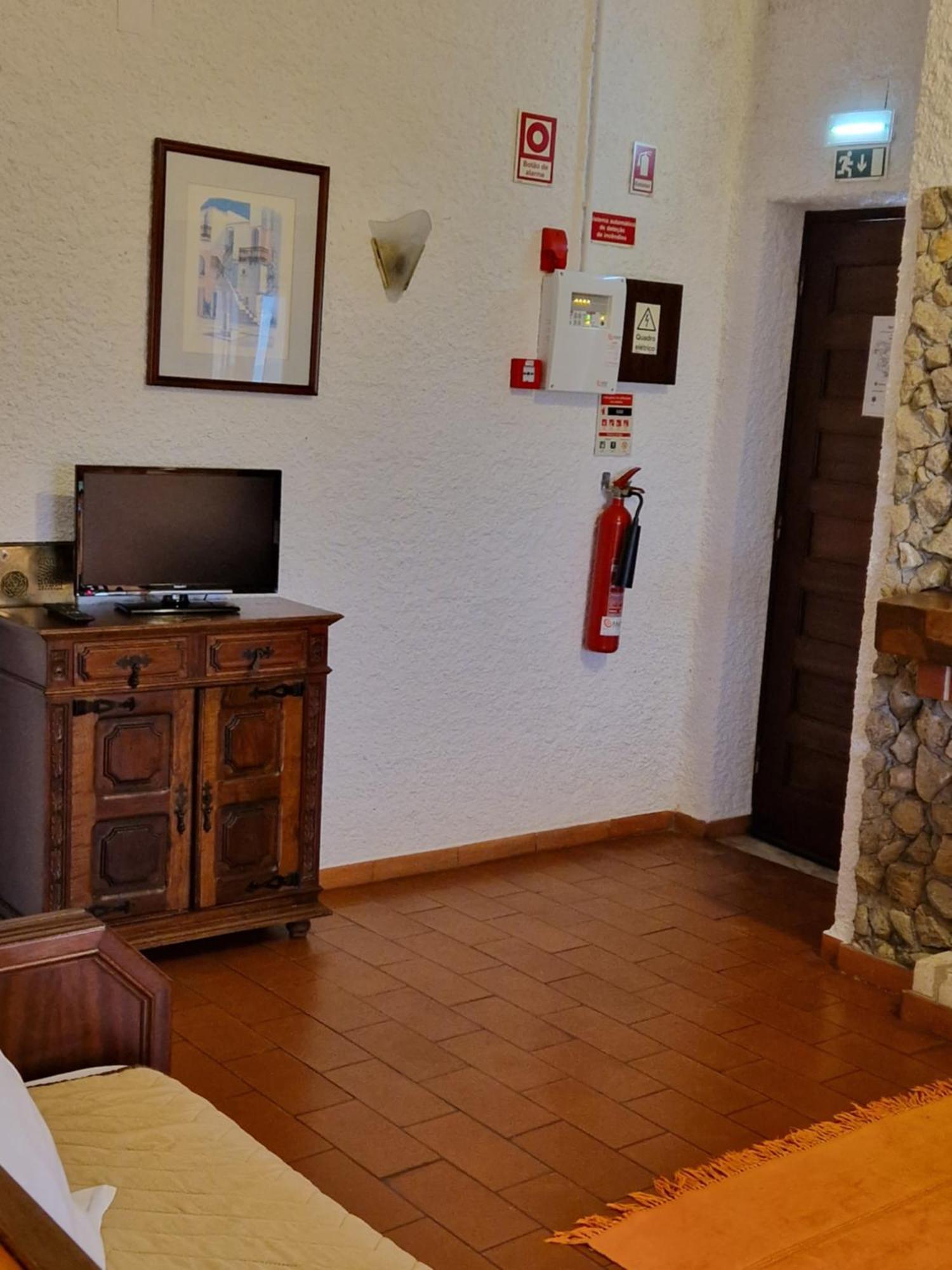 Apartamentos Turisticos Clube Vale Leao 菲盖拉-达福什 外观 照片