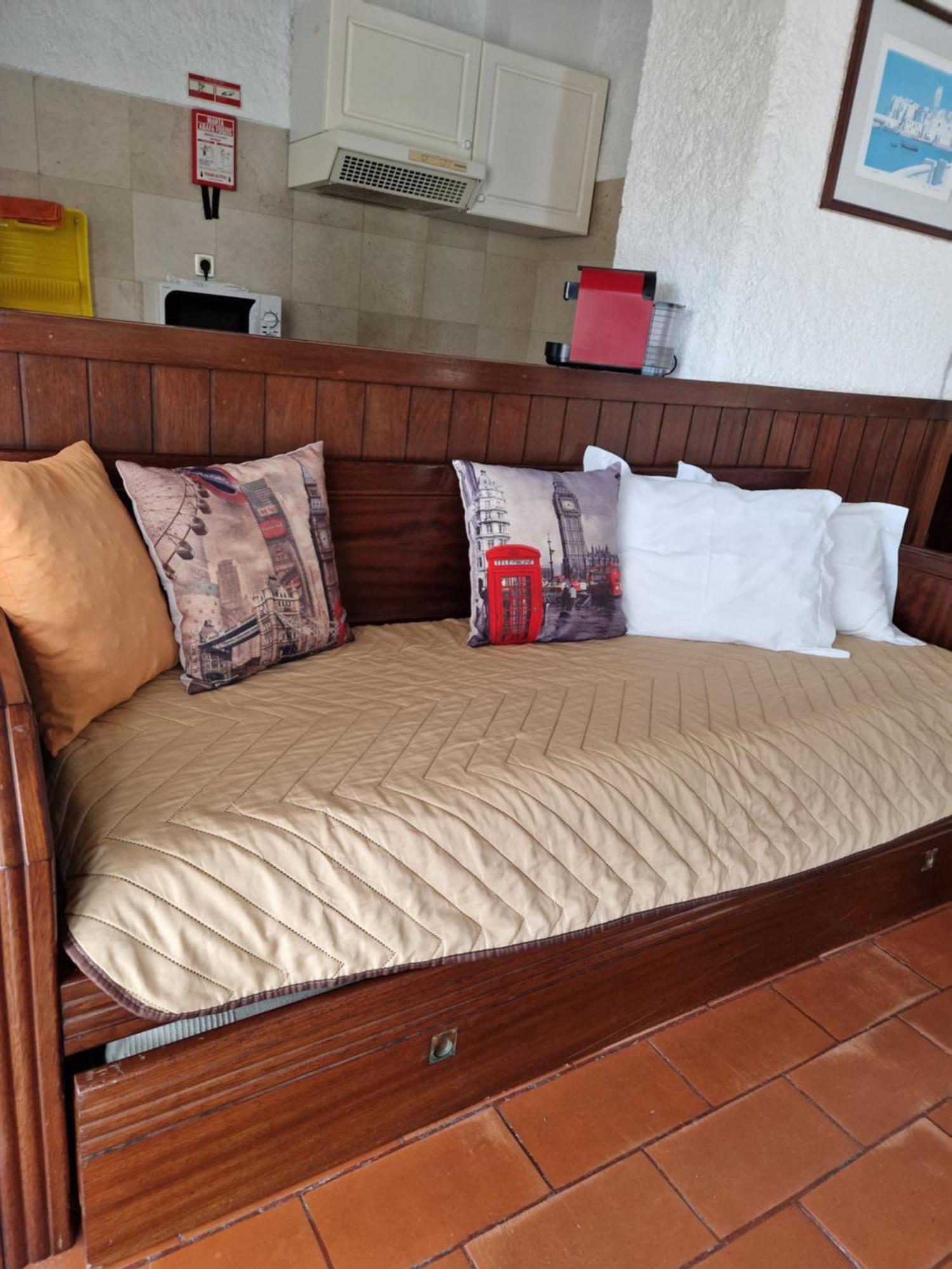 Apartamentos Turisticos Clube Vale Leao 菲盖拉-达福什 外观 照片